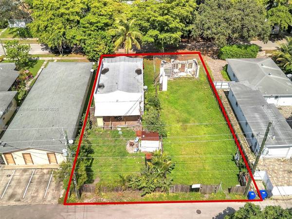 1932 Dewey St, Hollywood, FL 33020