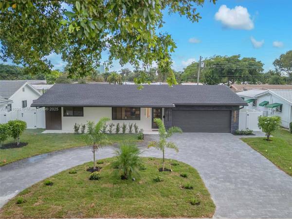 2120 NE 55th Ct, Fort Lauderdale, FL 33308