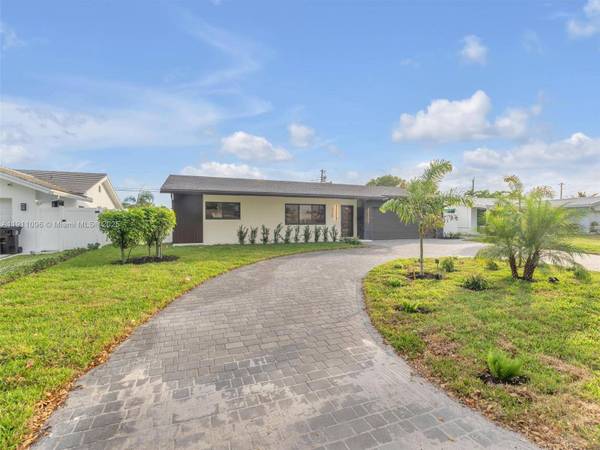 2120 NE 55th Ct, Fort Lauderdale, FL 33308