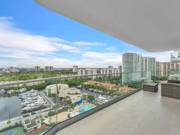 19707 Turnberry Way #21D, Aventura, FL 33180