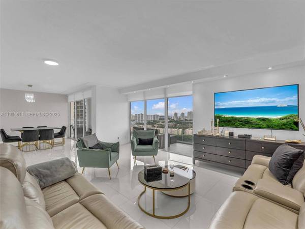 19707 Turnberry Way #21D, Aventura, FL 33180