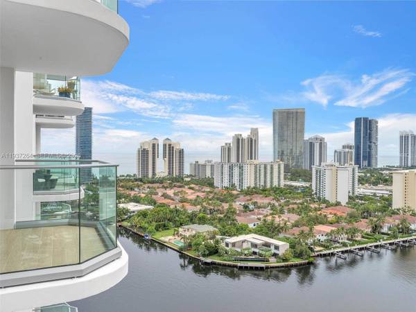 19707 Turnberry way #25D, Aventura, FL 33180