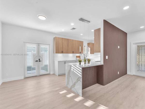 2144 NE 61st Ct, Fort Lauderdale, FL 33308