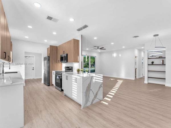 2144 NE 61st Ct, Fort Lauderdale, FL 33308