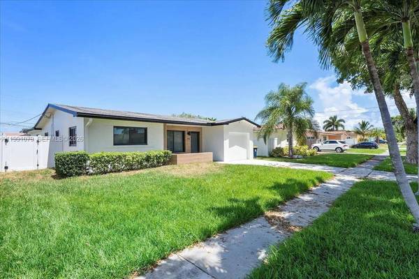 233 SE 4th Ter, Dania Beach, FL 33004
