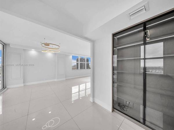 301 174th St #2004, Sunny Isles Beach, FL 33160