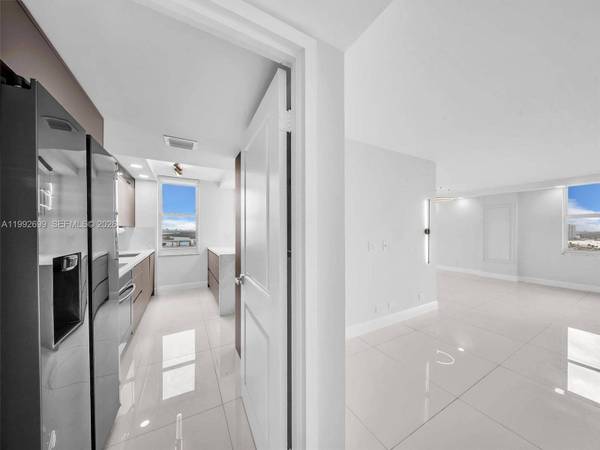 301 174th St #2004, Sunny Isles Beach, FL 33160