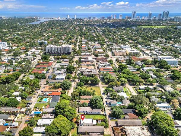 1932 Dewey St, Hollywood, FL 33020