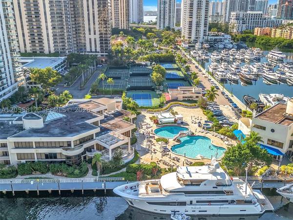 19707 Turnberry Way #6E, Aventura, FL 33180