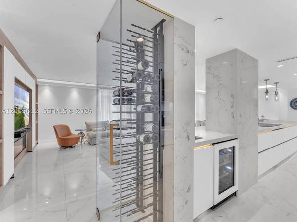 19707 Turnberry Way #6E, Aventura, FL 33180