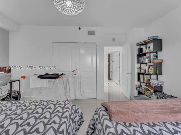 19707 Turnberry Way #21D, Aventura, FL 33180