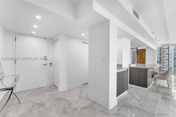 19355 Turnberry Way #14D, Aventura, FL 33180