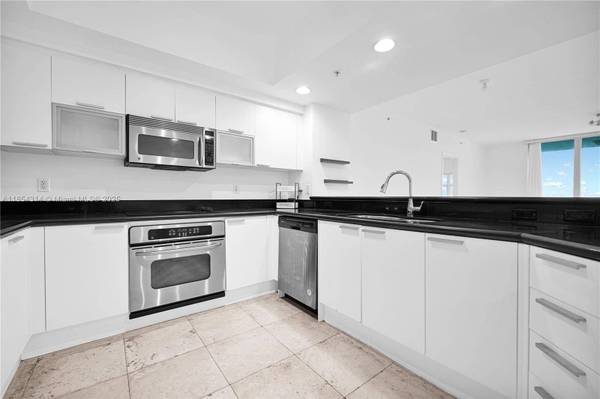 15051 Royal Oaks Ln #1605, North Miami, FL 33181