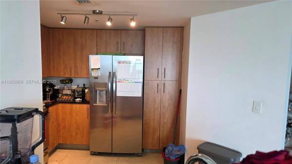 7900 Harbor Island Dr #703, North Bay Village, FL 33141