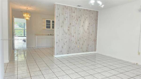 525 NE 132nd Ter #525 or 527, North Miami, FL 33161