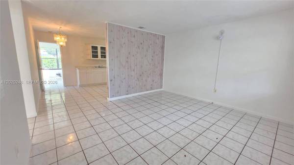 525 NE 132nd Ter #525 or 527, North Miami, FL 33161