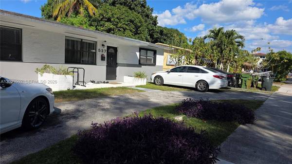 525 NE 132nd Ter, North Miami, FL 33161