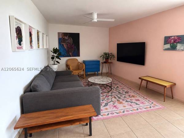 7441 Wayne Ave #3D, Miami Beach, FL 33141