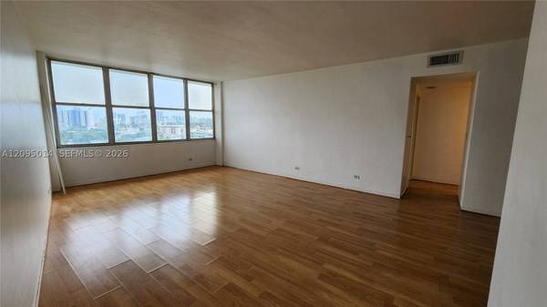 7441 Wayne Ave #8O, Miami Beach, FL 33141