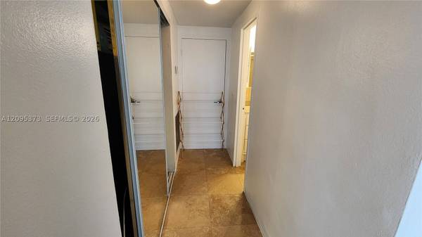 7441 Wayne Ave #8Q, Miami Beach, FL 33141
