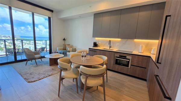 580 72nd St #2007, Miami Beach, FL 33141