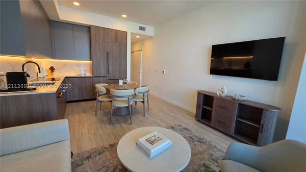 580 72nd St #2007, Miami Beach, FL 33141