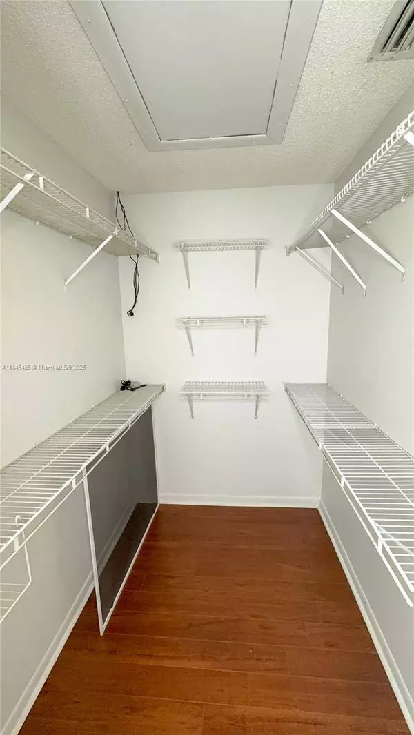 331 NW 101st Terrace, Pembroke Pines, FL 33026