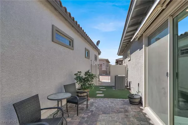 762 Iris Desert ST, Henderson, NV 89011