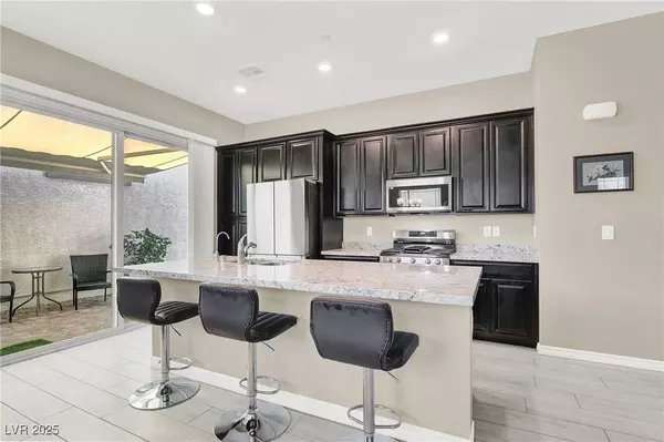 762 Iris Desert ST, Henderson, NV 89011