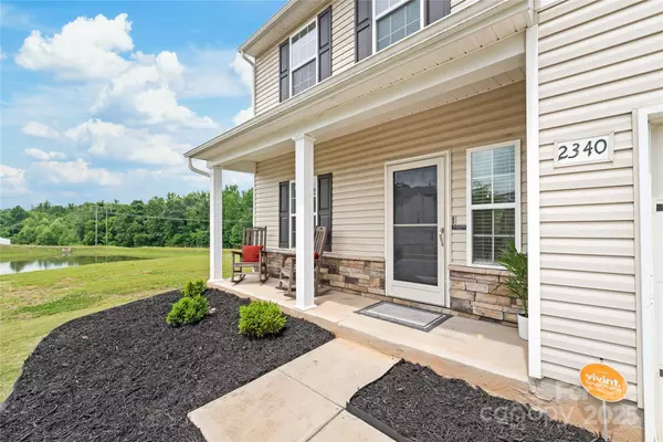 2340 Lanza DR, Charlotte, NC 28215