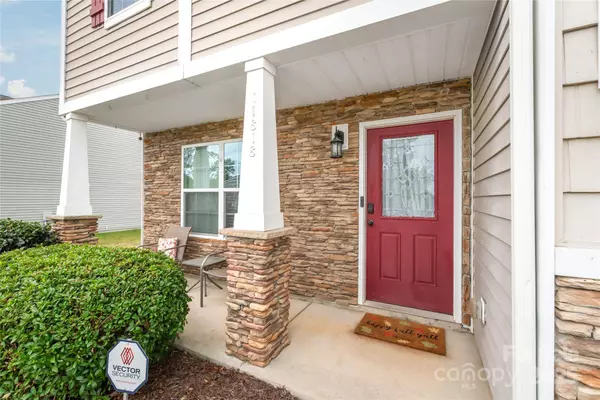 11818 Paver LN, Midland, NC 28107