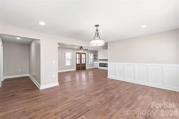11956 Sam Black RD, Midland, NC 28107