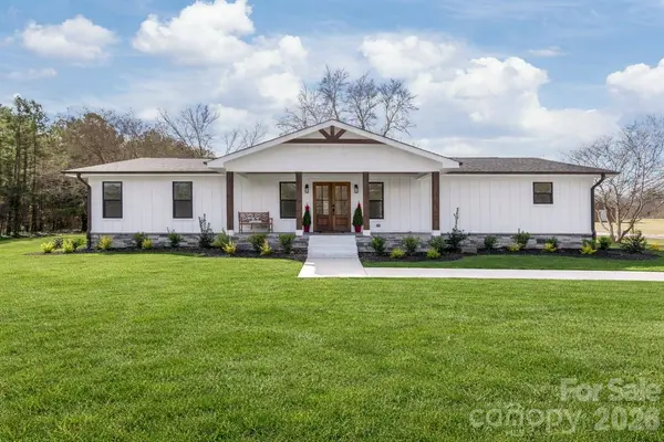 11956 Sam Black RD, Midland, NC 28107