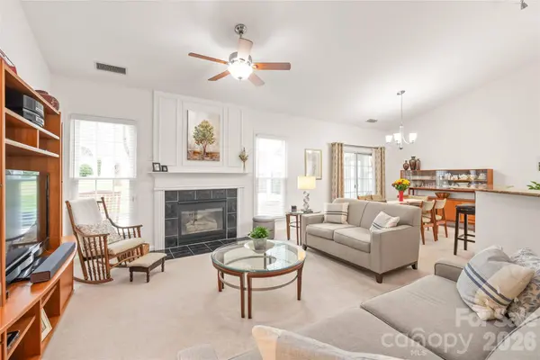 6016 Creekview CT, Harrisburg, NC 28075