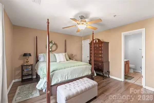 3983 Town Center RD, Harrisburg, NC 28075