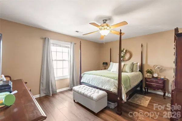 3983 Town Center RD, Harrisburg, NC 28075