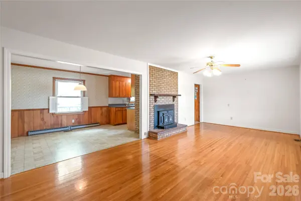 105 W Sunset DR, Locust, NC 28097