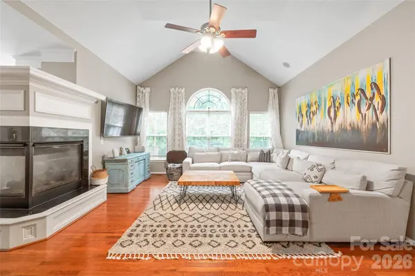 11786 Crossroads PL, Concord, NC 28025