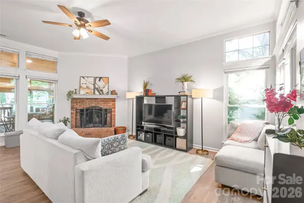 3909 Armitage DR, Charlotte, NC 28269
