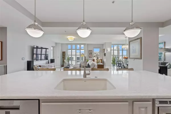 1227 E MADISON ST #805N, Tampa, FL 33602