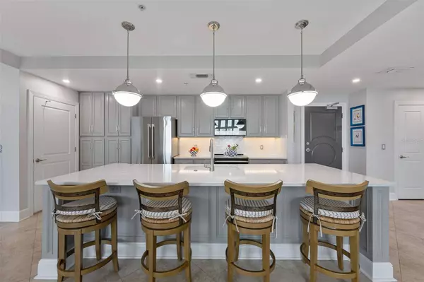 1227 E MADISON ST #805N, Tampa, FL 33602