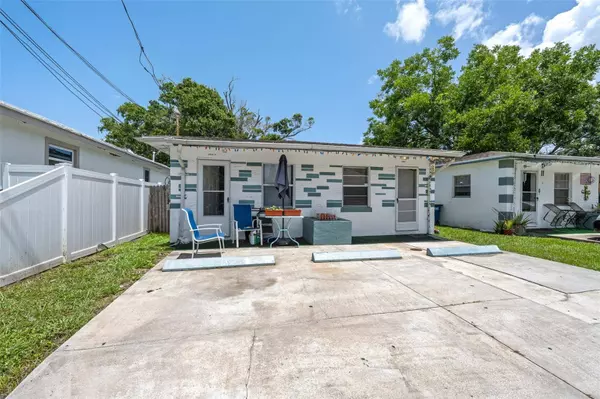 1407 TAFT AVE, Clearwater, FL 33755