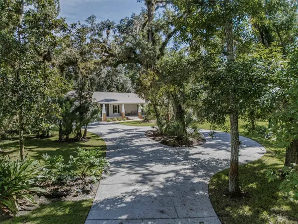24201 OAKS BLVD, Land O Lakes, FL 34639