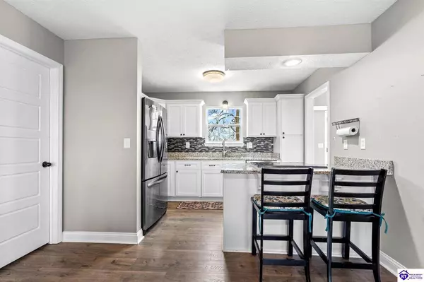 83 Ford Highway, Elizabethtown, KY 42701