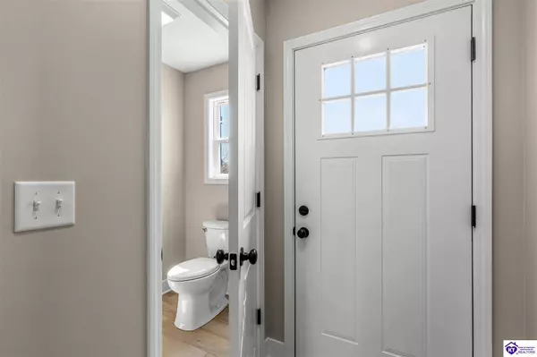 206 B Hunter Lane, Elizabethtown, KY 42701