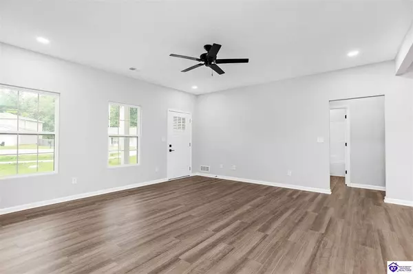 116 Magnolia Court, Vine Grove, KY 40175