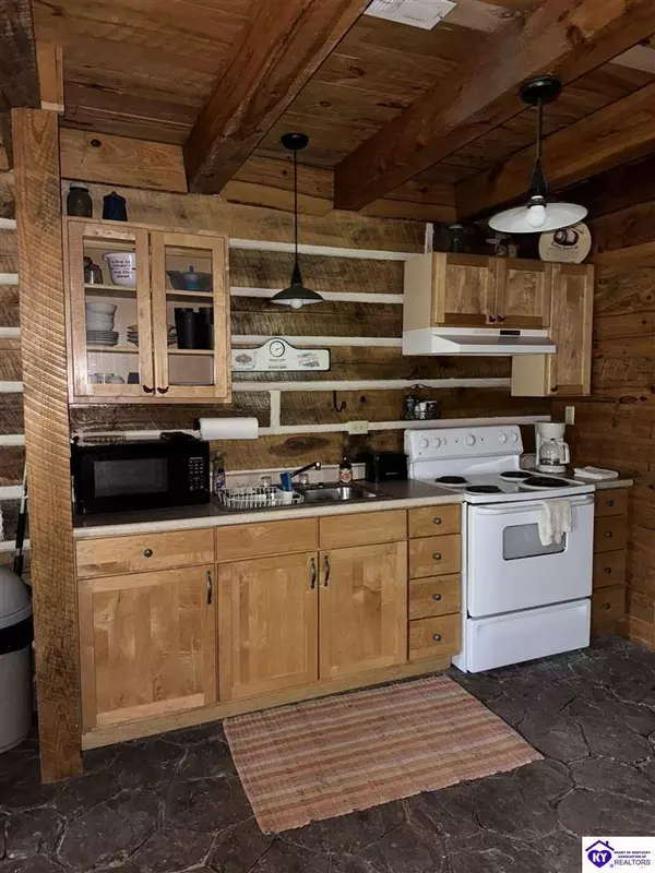 10202 S Highway 259, Mcdaniels, KY 40152