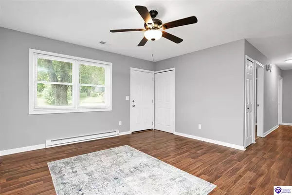 1045 Greenway Drive, Elizabethtown, KY 42701