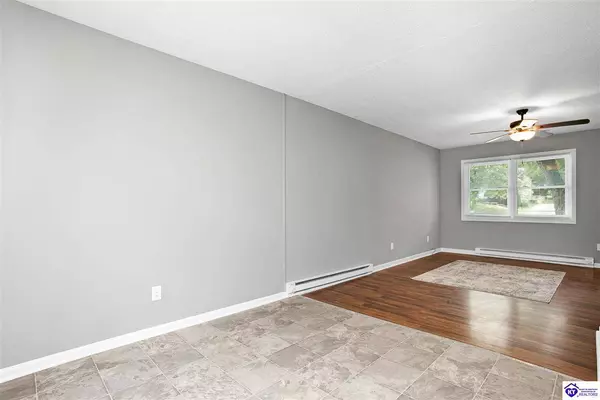 1045 Greenway Drive, Elizabethtown, KY 42701