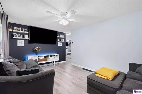 518 Village Drive, Elizabethtown, KY 42701